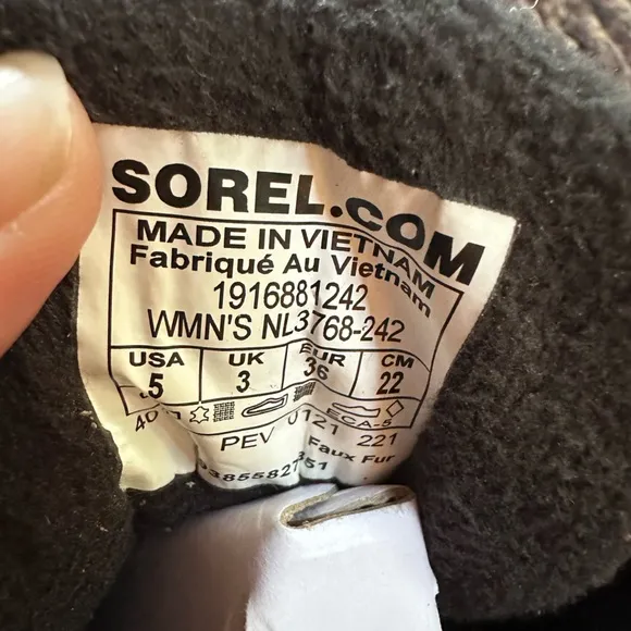 NEW Sorel Kinetic Conquest Boots Womens Size 5