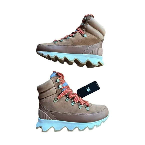 NEW Sorel Kinetic Conquest Boots Womens Size 5