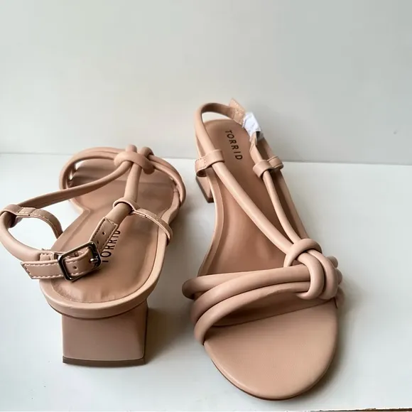 NEW! Torid strappy square heel sandals tan Size:10WW