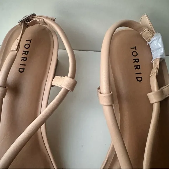 NEW! Torid strappy square heel sandals tan Size:10WW