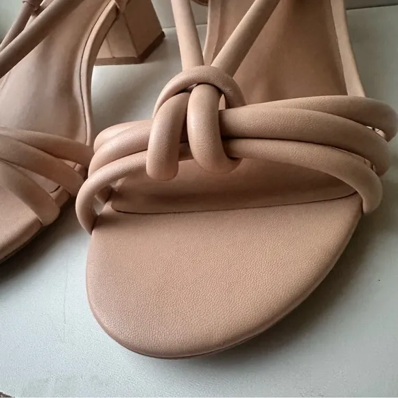 NEW! Torid strappy square heel sandals tan Size:10WW
