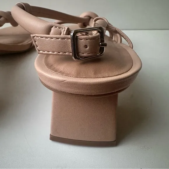 NEW! Torid strappy square heel sandals tan Size:10WW