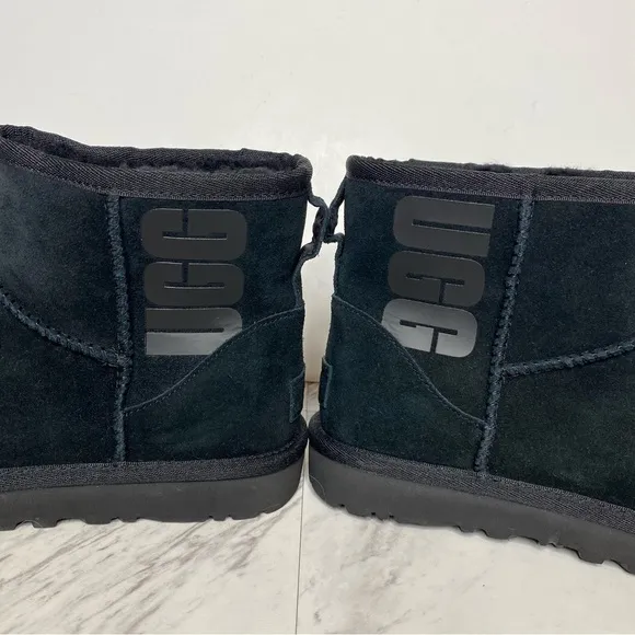 New! UGG Side Logo Mini Winter Boot 5