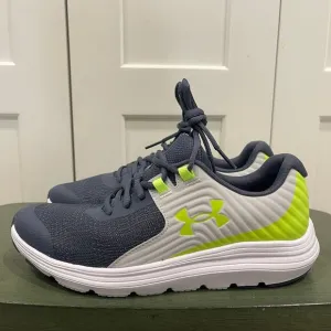 NEW UNDER ARMOUR BOYS OUTHUSTLE RUNNING SHOES SZ 6.5Y - 9099