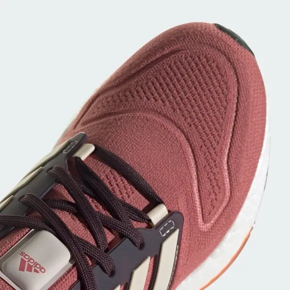 [NEW] Women's adidas UltraBoost 22 Running Shoes Size 10 GX6670