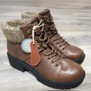 NIB Mia Marsha Brown Lace Up Lug Hiking Boots Size 7