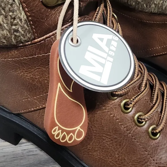 NIB Mia Marsha Brown Lace Up Lug Hiking Boots Size 7
