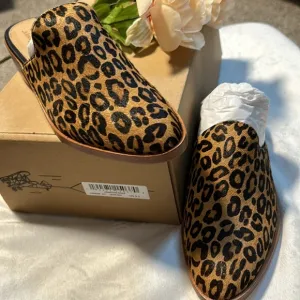 NIB Soludos Venetian Mules in leopard