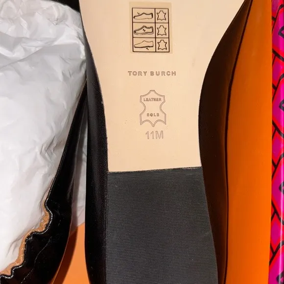 NIB Tory Burch Black Eleanor Goat Leather upper lining and sole size 11 Loafers