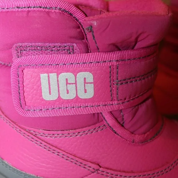 NIB UGG TODDLER WINTER LEATHER SHEARLING LINED BOOTS FUSCHIA PINK‎
