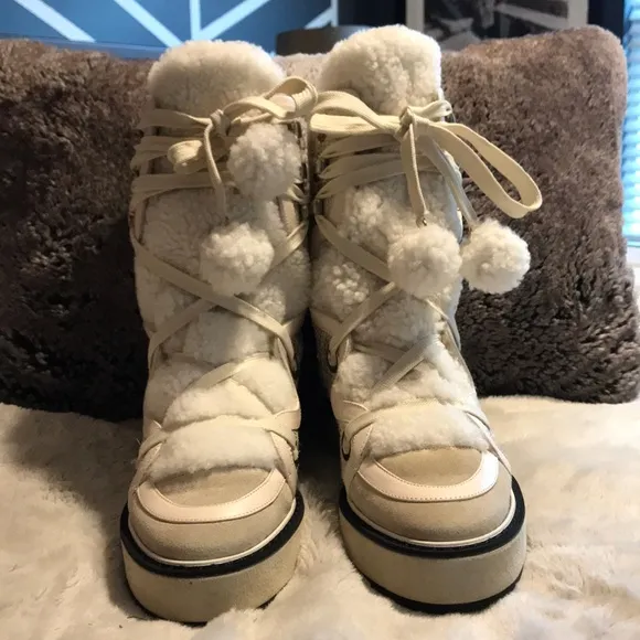 Nicholas Kirkwood Shearling White Winter Boots Sz 8 w/ Box