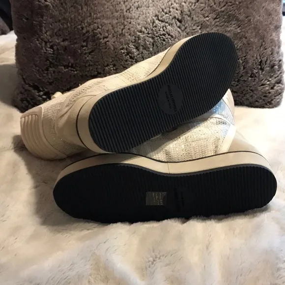 Nicholas Kirkwood Shearling White Winter Boots Sz 8 w/ Box