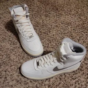 Nike Air Force 1 Sculpt Shoes Womens 10 White Silver High Summit Sneakers   NEW