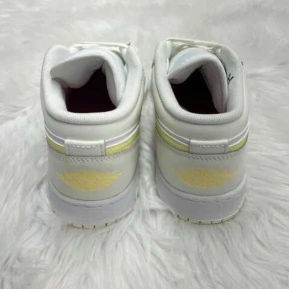 Nike Air Jordan 1 Low GS GS Basketball Shoes White FV8486-181 VNDS Sz 7