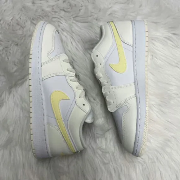 Nike Air Jordan 1 Low GS GS Basketball Shoes White FV8486-181 VNDS Sz 7