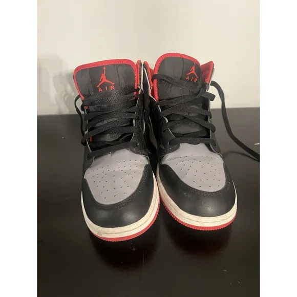 Nike Air Jordan 1 Mid (GS) Youth 7 Black, Gray Shoes Authentic Athletic Sneakers
