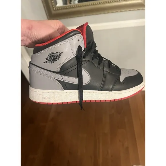 Nike Air Jordan 1 Mid (GS) Youth 7 Black, Gray Shoes Authentic Athletic Sneakers
