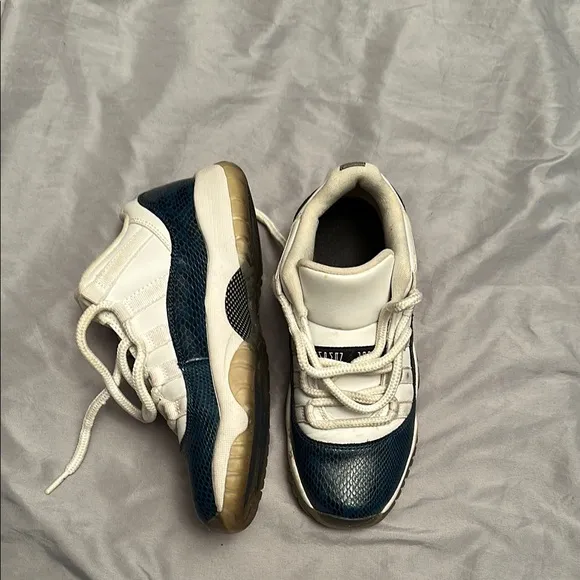 Nike Air Jordan 11 Low Snake Navy 2019 Casual Blue and White Sneakers