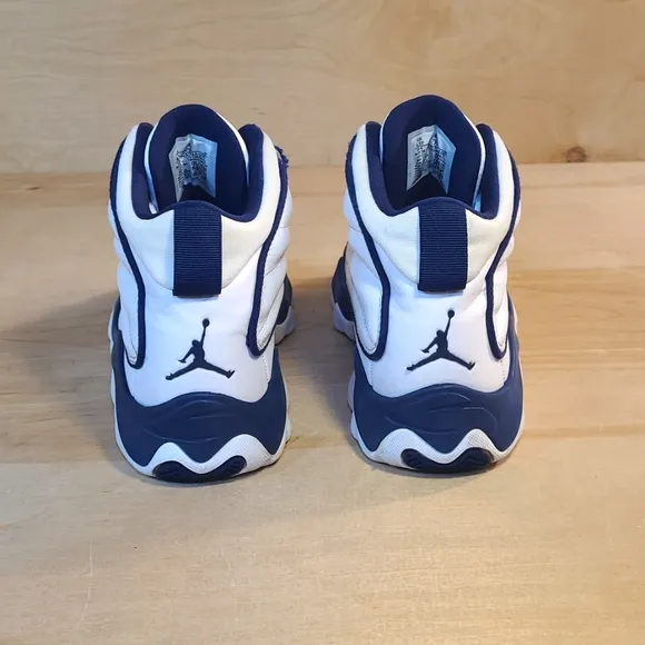 Nike Air Jordan Pro Strong White Navy Sneakers