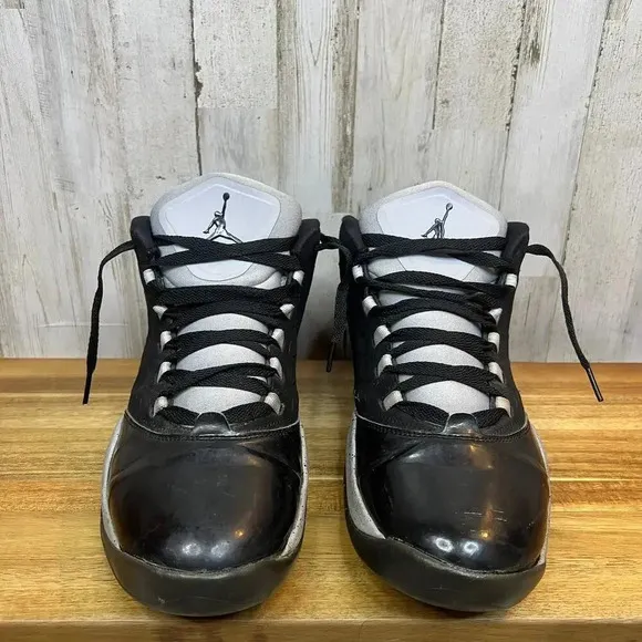 Nike Air Jordan Velocity Premium‎ Black Wolf Gray Men's Size 9.5 Sneakers