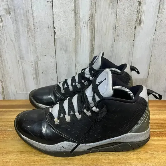Nike Air Jordan Velocity Premium‎ Black Wolf Gray Men's Size 9.5 Sneakers