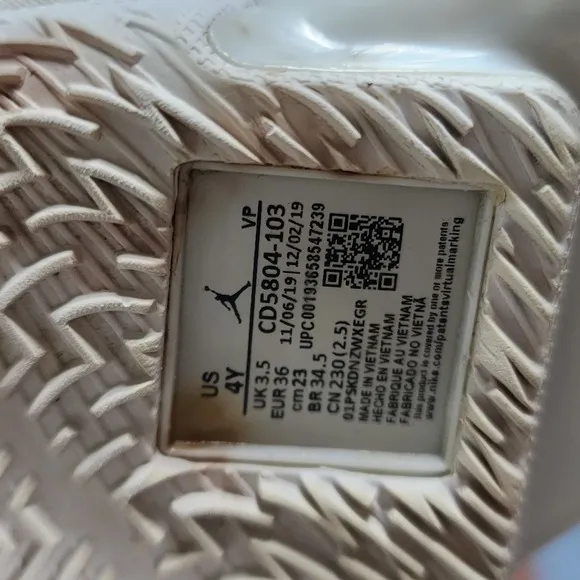 Nike Air Jordan Why Not Zer0.3 White Boys Size US 4Y Shoes Sneakers CD5804 103