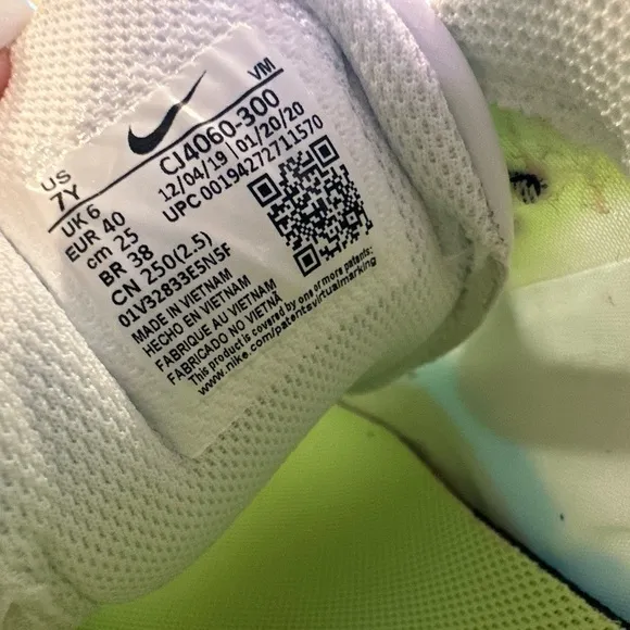 Nike Air Max 270 React SE 'Oracle Aqua' Sneakers/Shoes Sz 7Y Athletic LIKE NEW
