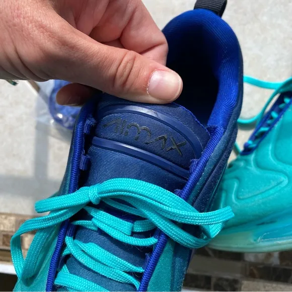 Nike Air Max 720 Blue &amp; Turquoise Sneakers Woman's Size 7