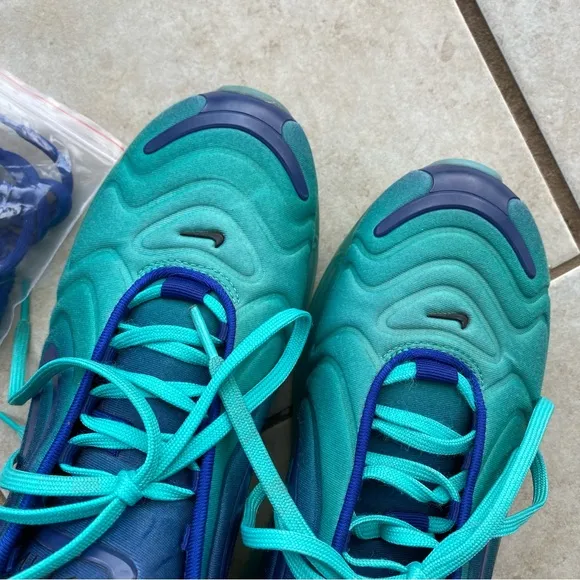 Nike Air Max 720 Blue &amp; Turquoise Sneakers Woman's Size 7