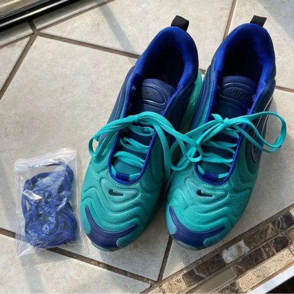 Nike Air Max 720 Blue &amp; Turquoise Sneakers Woman's Size 7