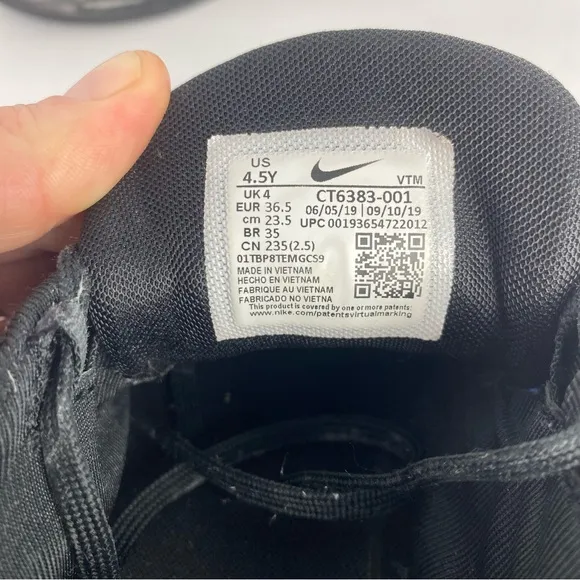 Nike Air‎ Max 720 Just Do It Black &amp; Blue  (GS) Youth size 4.5