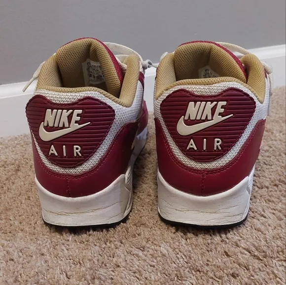 NIKE Air Max 90 White Team Red Metallic Gold Sneakers 2010 Size 12