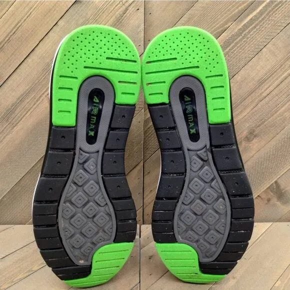Nike Air Max Genome Athletic‎ Sneakers Womens Size 8.5 Black Green Silver Shoes