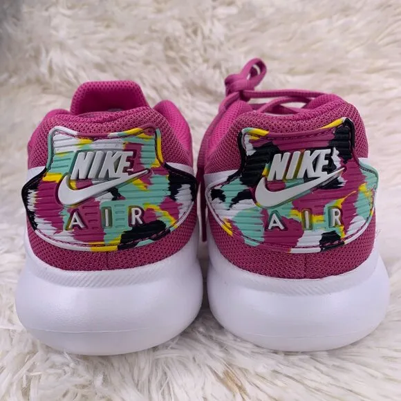 Nike air max oketo mc big girls sneakers  size 5.5