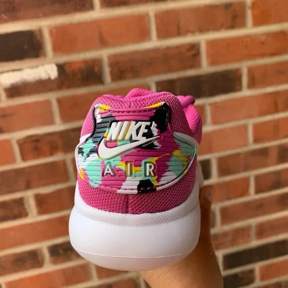 Nike air max oketo mc big girls sneakers  size 5.5