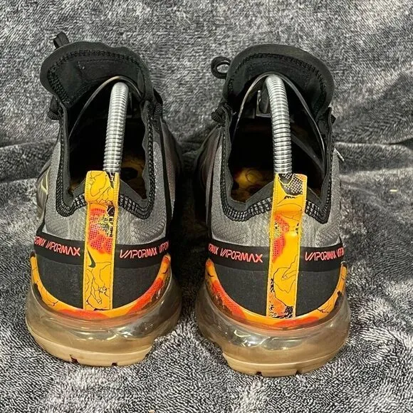 Nike Air Vapormax 2019 Sneakers in Floral Black University Gold Size 10.5 Women
