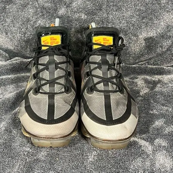 Nike Air Vapormax 2019 Sneakers in Floral Black University Gold Size 10.5 Women
