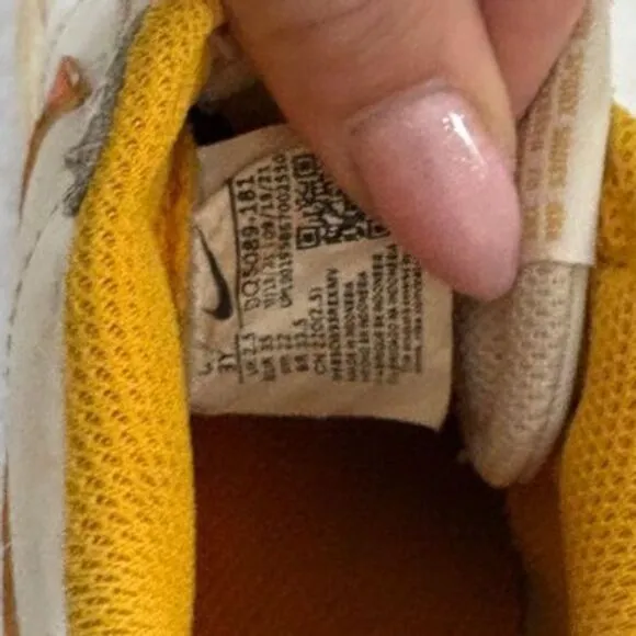NIKE BLAZER LOW '77 (PS) WHITE-MAGMA ORANGE-SAIL‎ Cartoon Print Shoes 3Y