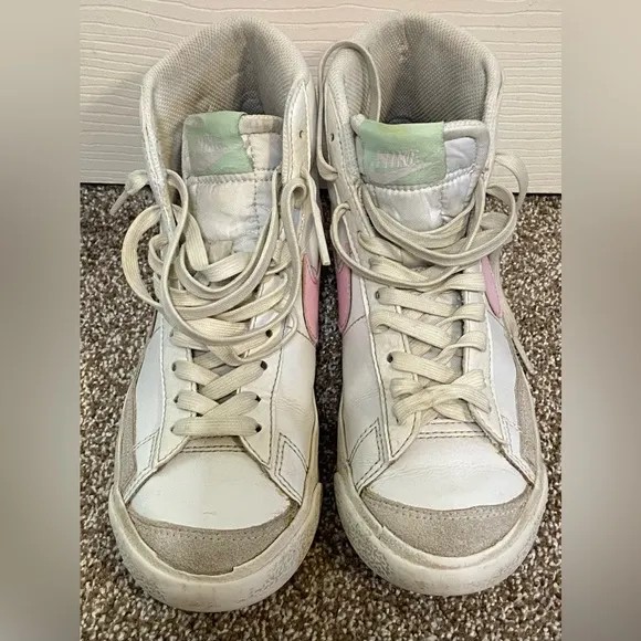 Nike Blazer Mid '77 Sneakers Big Kid 4Y White Pink Leather Shoes DA4086-106