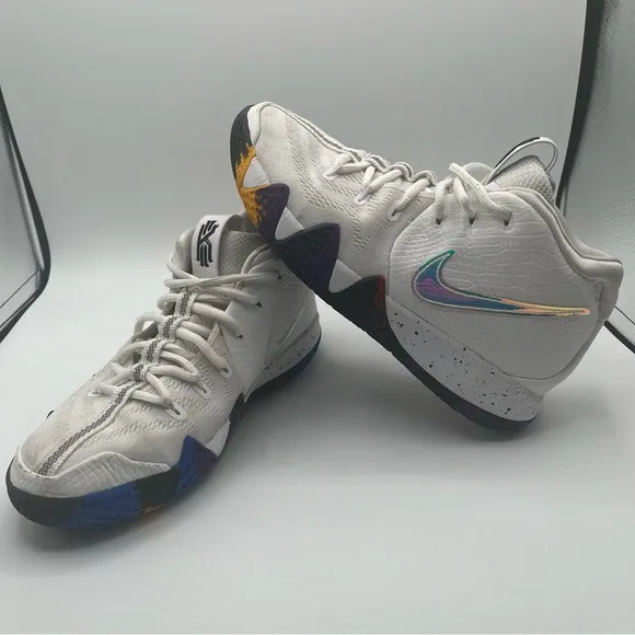 Nike Boys Kyrie 4 AA2897-104 White Gray Basketball Shoes Sneakers Size 5Y