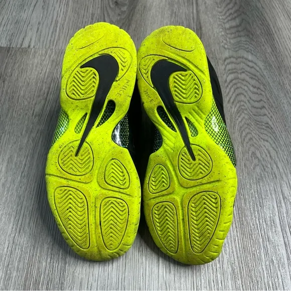 Nike Boys Little Posite Sz 4Y Youth Shoes Black Volt Yellow Sneakers DZ2852-001