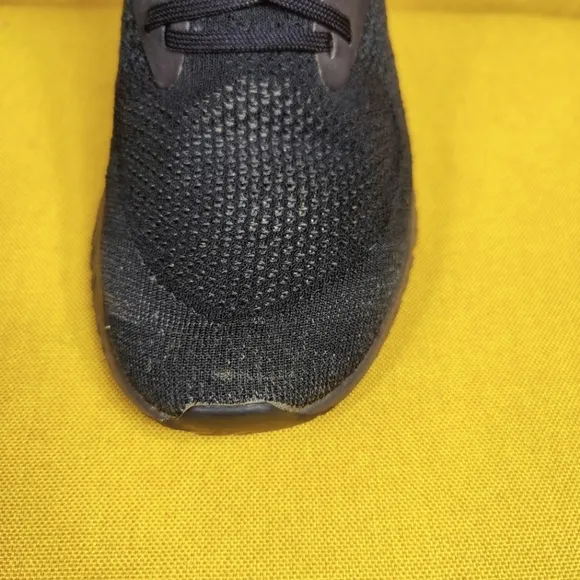 Nike Epic React Flyknit Be True Triple Black Running Sneaker Men's Shoes Size 11