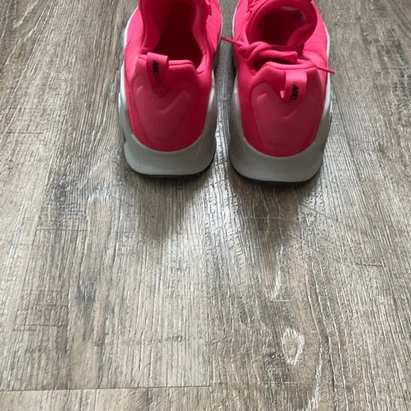 Nike Free Metcon 6 Shoe Aster Pink Womens Sz 11.5 Mens Sz 10 FJ7126-602