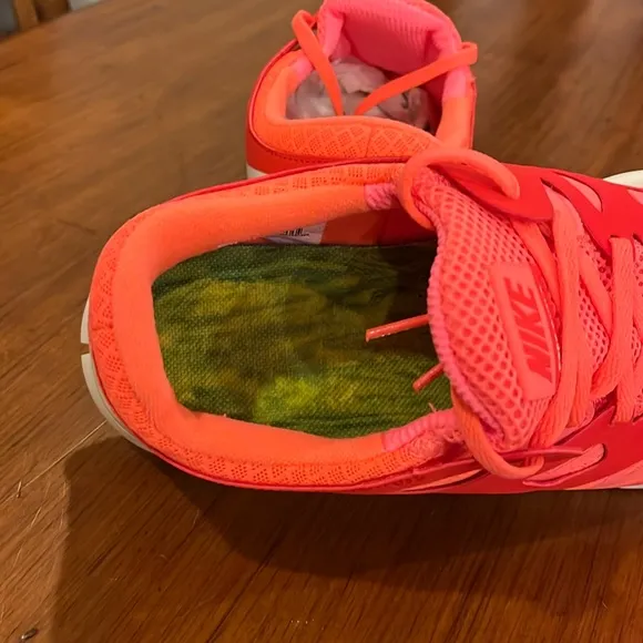 Nike Free Run   2 Shoes Sneakers bright mango sail 443816 806 Womens Size 10.5