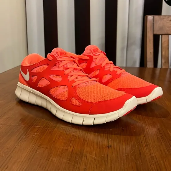 Nike Free Run   2 Shoes Sneakers bright mango sail 443816 806 Womens Size 10.5