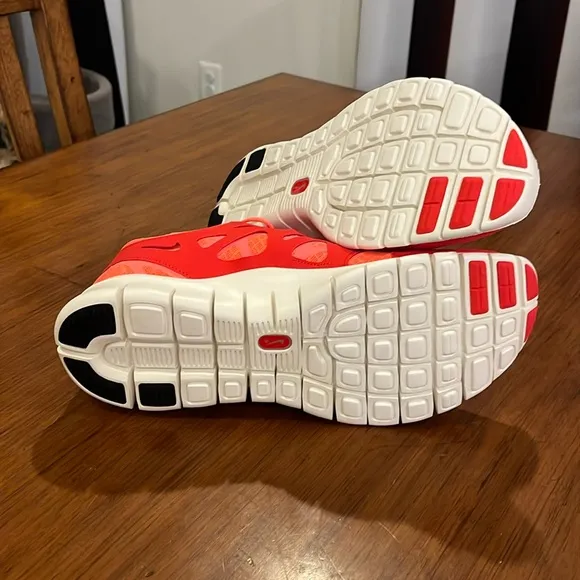 Nike Free Run   2 Shoes Sneakers bright mango sail 443816 806 Womens Size 10.5