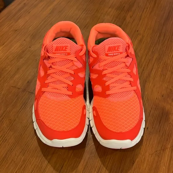 Nike Free Run   2 Shoes Sneakers bright mango sail 443816 806 Womens Size 10.5