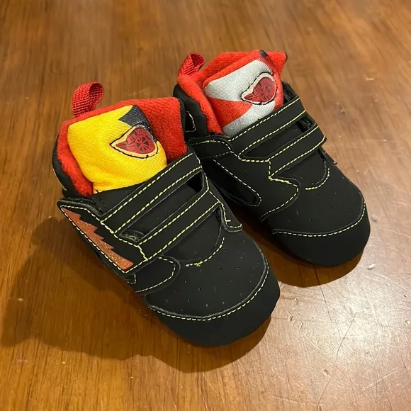 Nike Jordan Sixty Plus gift pack set crib shoes sneakers hat new baby infant 3C