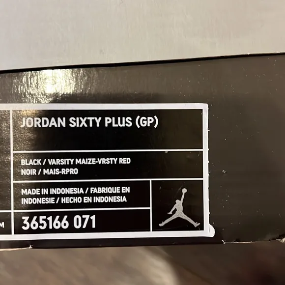 Nike Jordan Sixty Plus gift pack set crib shoes sneakers hat new baby infant 3C