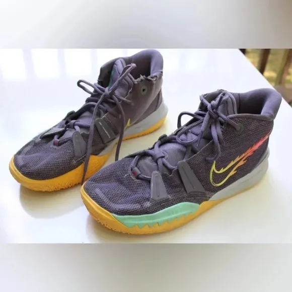 Nike Kyrie Daybreak shoes 7youth